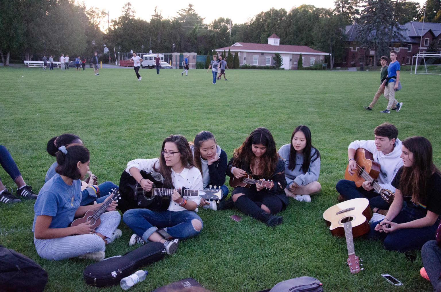 Ashbury College — 보딩스쿨 콘텐츠
