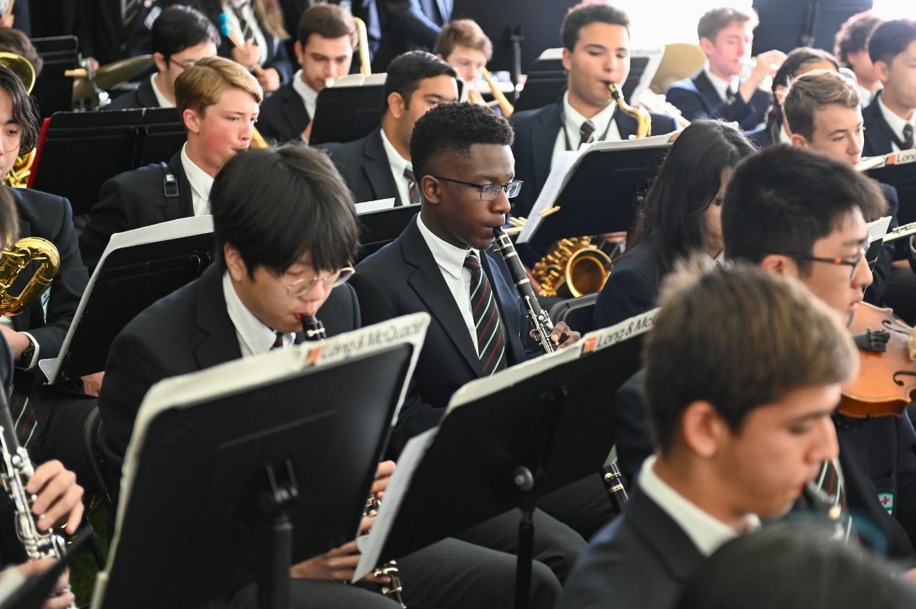 Ashbury College — 보딩스쿨 콘텐츠