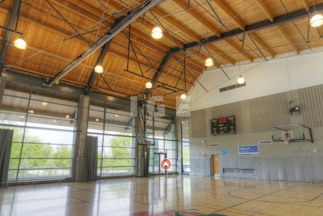 Lakefield College School (LCS)