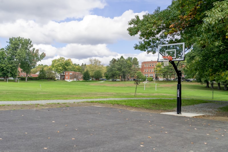 Bishop's College School (BCS)